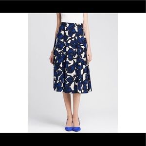 Banana Republic skirt w/ pockets, size 4